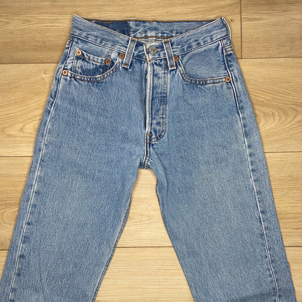 Vintage 501 Levi’s tagged size 24x32 (22” waist)